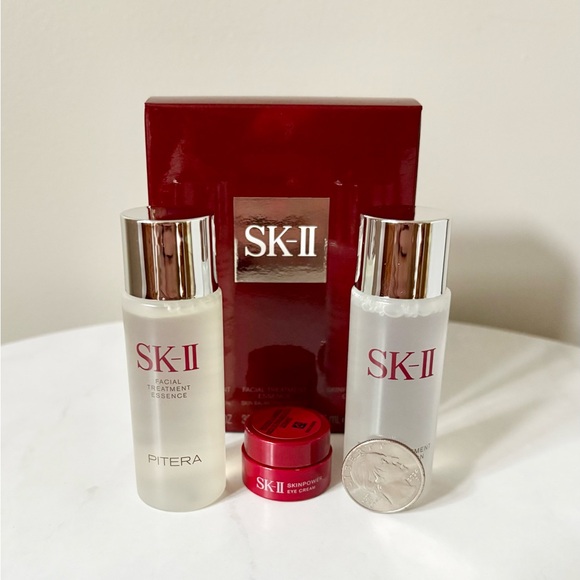 SK-II Facial Treatment Essence Set - Picture 1 of 3